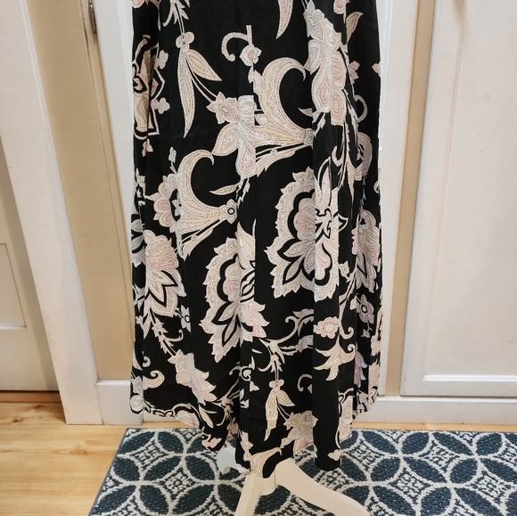 Westport Women's Floral Sleeveless Midi - Picture 9 of 11